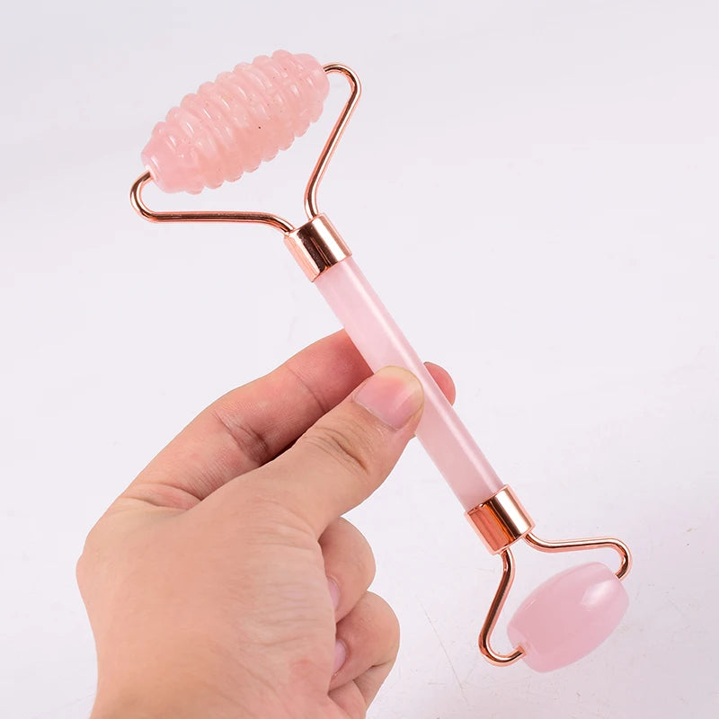 Masajeador facial con rodillo y herramienta Gua Sha de cuarzo rosa natural